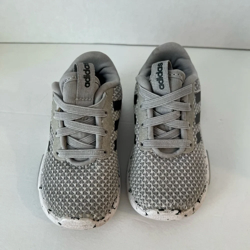 Adidas Kids Sneakers in Gray and White